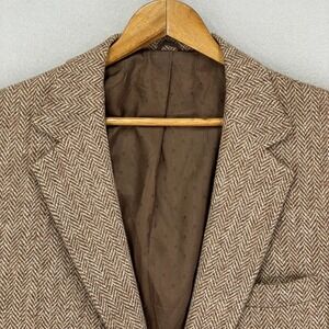 Vintage Harris Tweed Scottish Wool Blazer Mens 44L Brown Herringbone 2-Button
